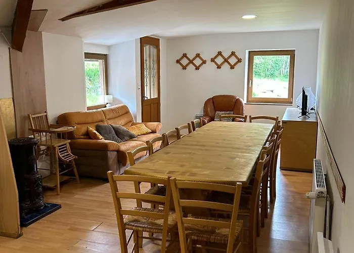 格特迪拉瑞赛尼度假屋 * 格尔蒙特维勒阿瓦尔