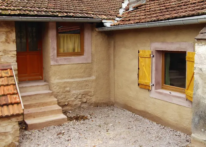 格特迪拉瑞赛尼度假屋 * 格尔蒙特维勒阿瓦尔